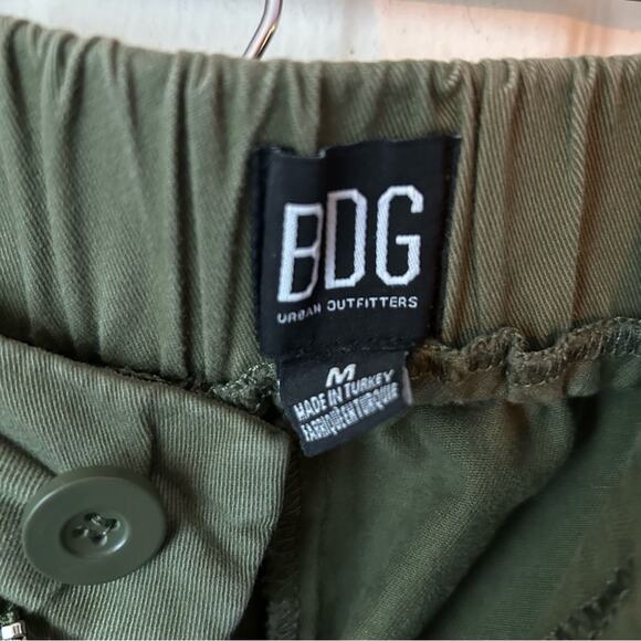 BDG Army Green Cargo Jogger Pants size Medium - Picture 4 of 10